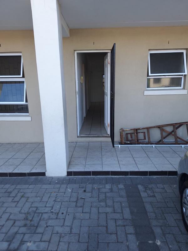 2 Bedroom Property for Sale in Kensington Western Cape
